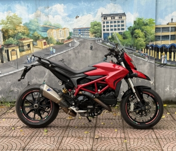 Ducati Hyperstrada 821